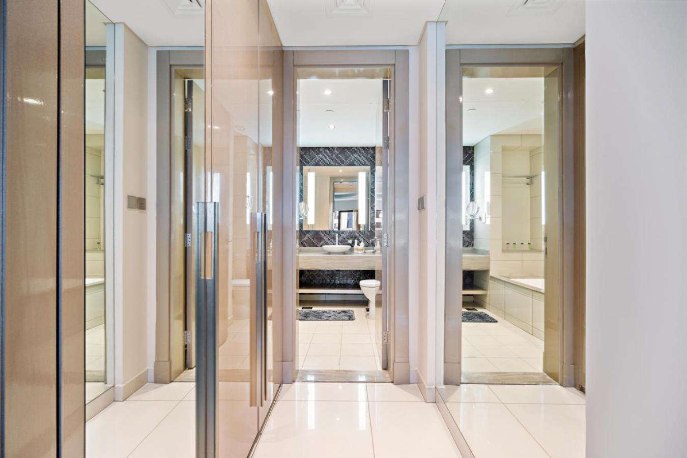 Stonetree - High Floor 1 Bedroom In Business Bay Apartment Dubai